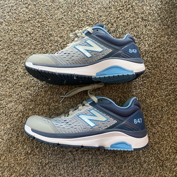 Women’s size 9 new balance shoes blue - Picture 1 of 2